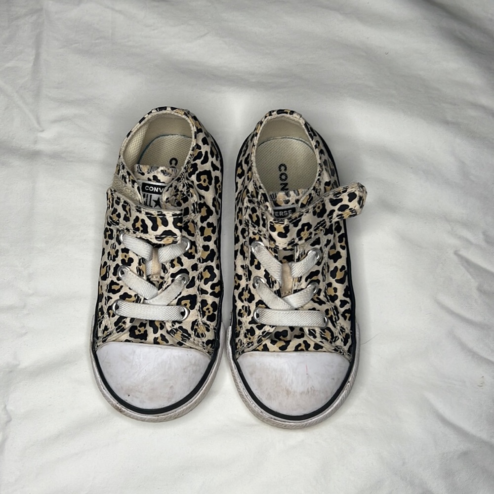 Converse Kids Chuck Taylor Leopard Spot Sneaker toddler size 8